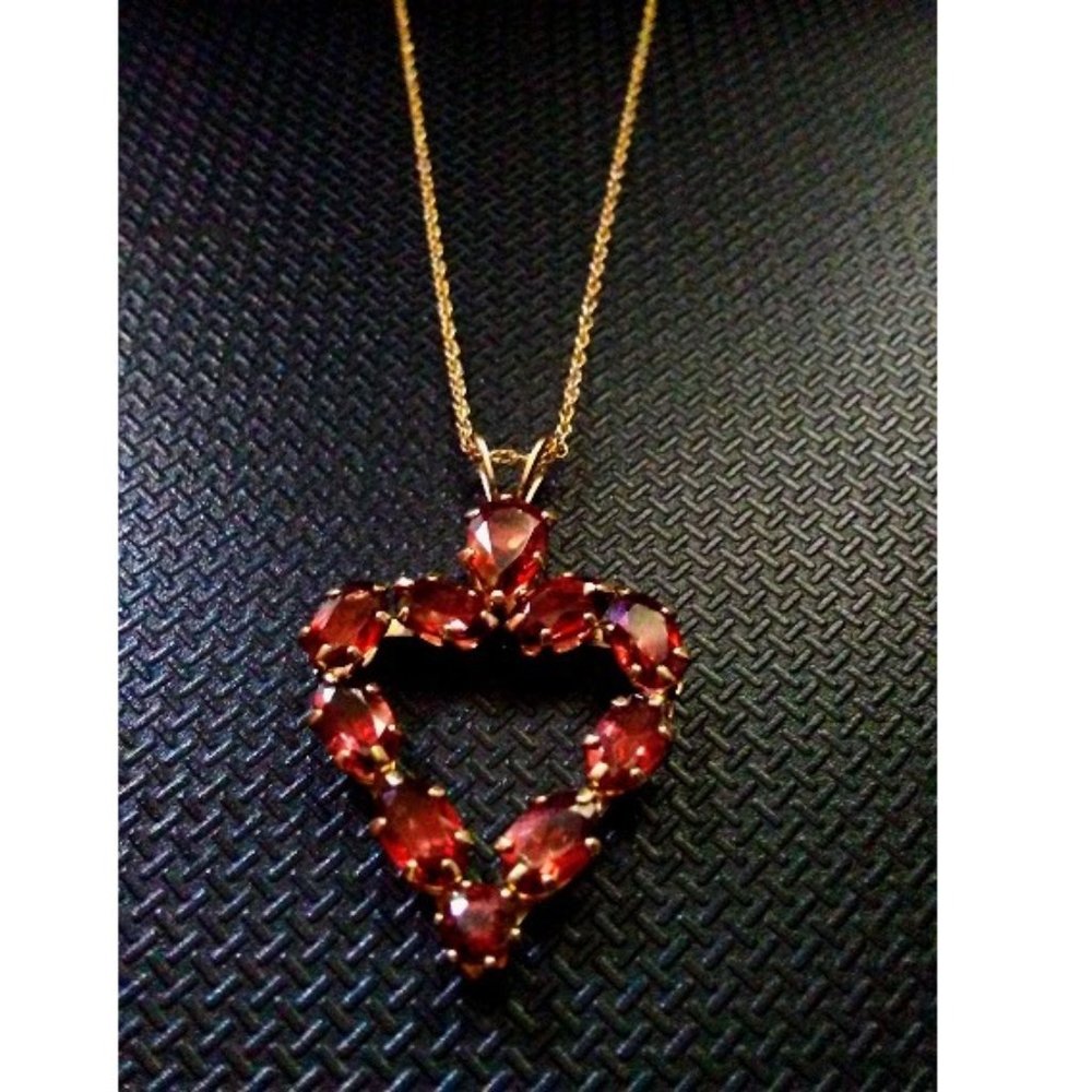 Solid 10k Yellow Gold Rare Malaia Garnet Heart Pendant Necklace 22" New WOT.